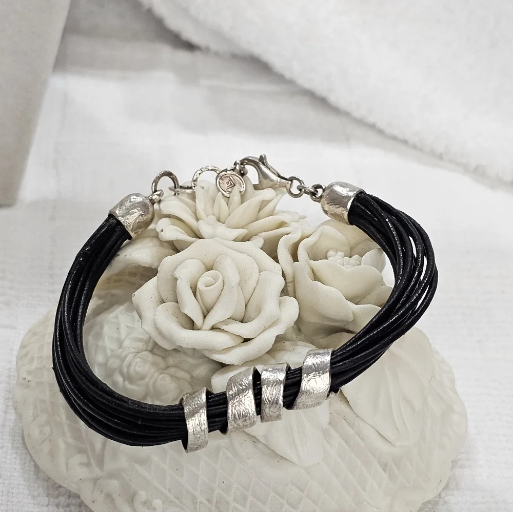 Silpada Leather and 925 Silver Bracelet Adjustable - Picture 9 of 16